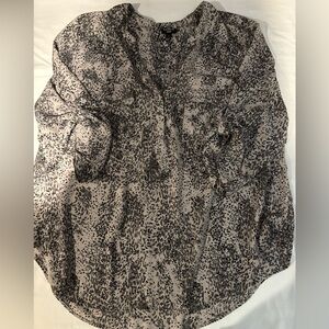 Torrid Black and Cream Patterned Cape
